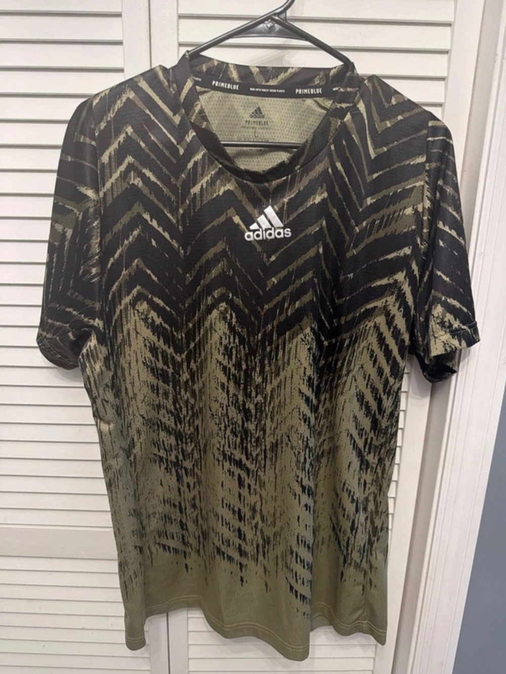 adidas Men’s Black & Olive Green Training Jersey
